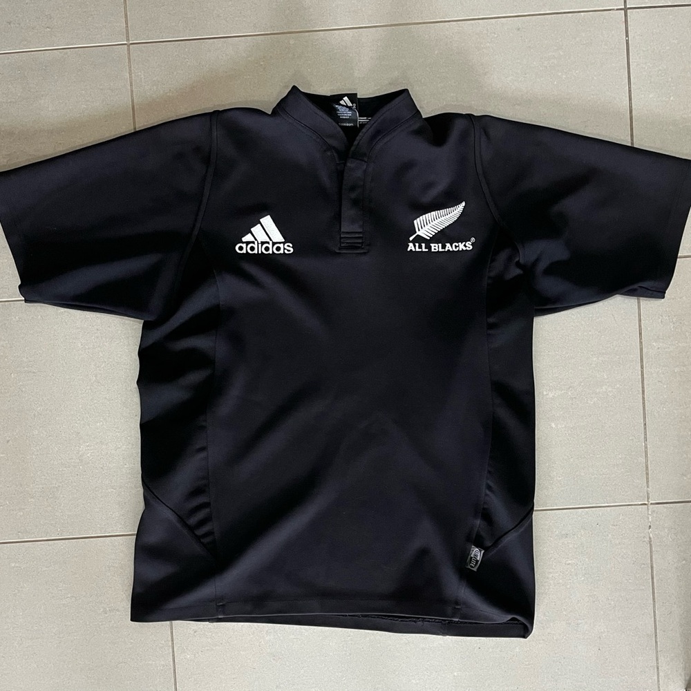 2000s New Zealand All Blacks Black adidas vintage Rugby Jersey size Small